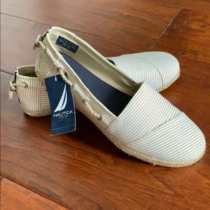 Nautica. NWT. Size 9.
